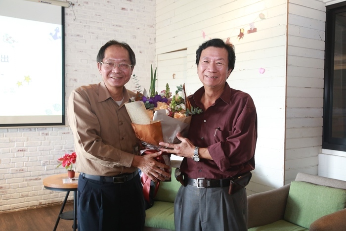 陳陽益副校長與海工系李忠潘教授圖片
