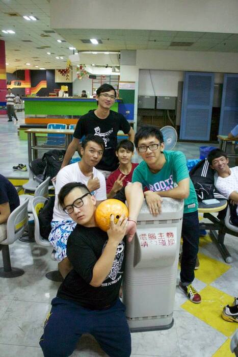 MAEV Bowling Game — Get The Turkey or NothingImage